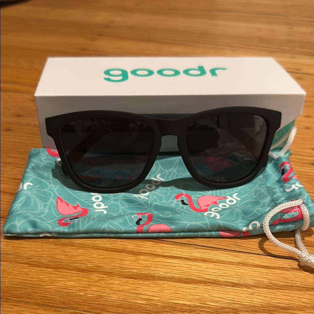 Goodr men women OG sunglasses with case and box